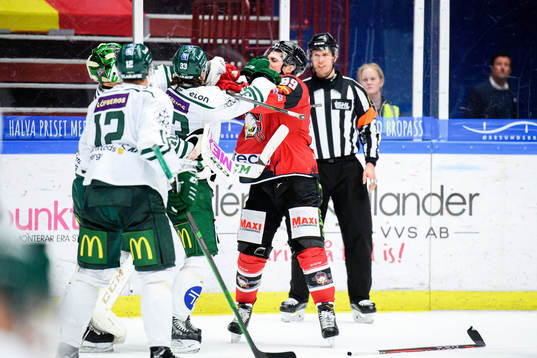 Färjestads Albert Johansson och Malmö Redhawks Matt