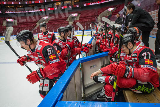 Malmö Redhawks Emil Sylvegård och Jan-Mikael Järvinen i