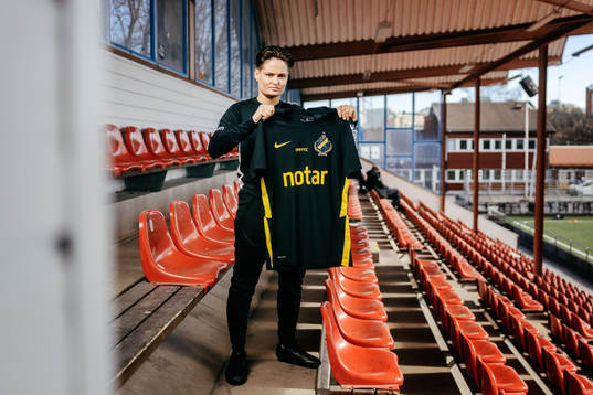 Bläddra bland fler bilder av Fotboll, Damallsvenskan, Ema Paljevic, AIK
