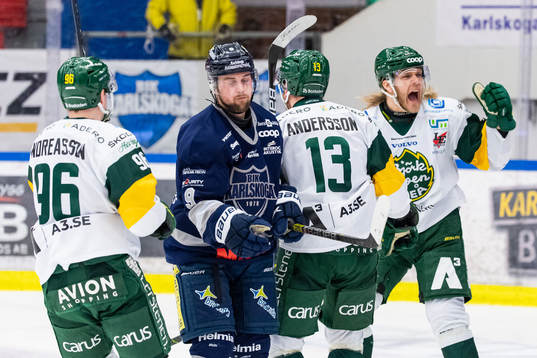 Björklövens Pontus Andreasson och Olle Liss jublar med