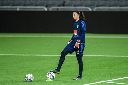 goalkeeper Zecira Musovic of Sweden
