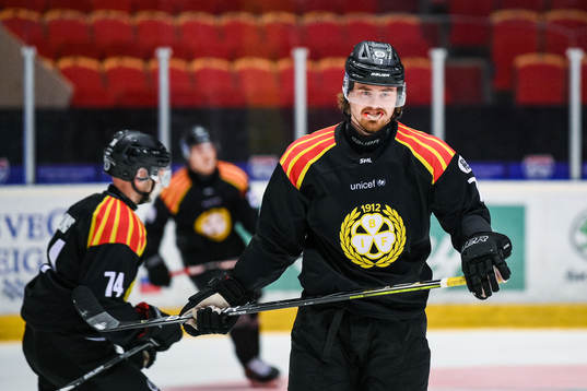 Brynäs Marcus Björk deppar
