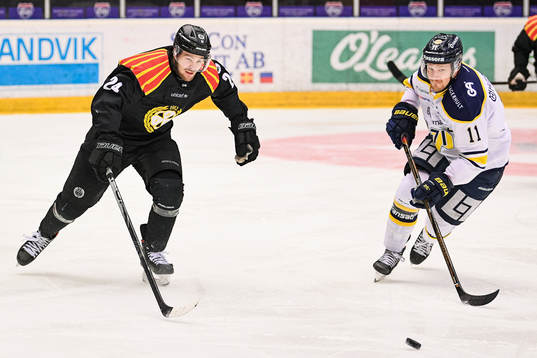 s Simon Önerud