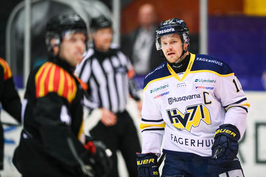 s Simon Önerud deppar