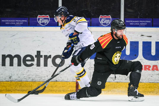 s Arttu Ilomäki och Brynäs Simon Bertilsson