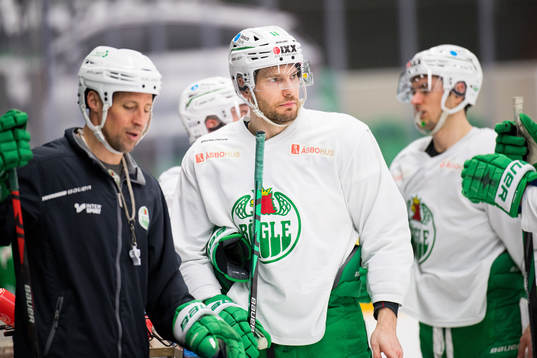 Tränare Cam Abbott och Mattias Sjögren