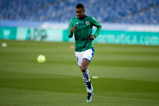 Alexander Isak of Real Sociedad warms up