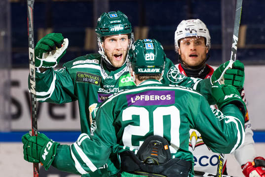 Färjestads Per Åslund jublar