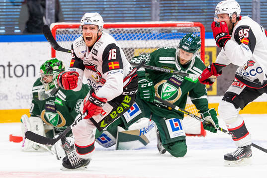 Malmö Redhawks Matias Lassen jublar