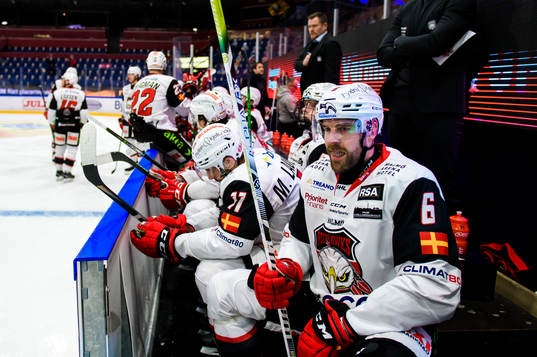 Malmö Redhawks Markus Lauridsen och Patrik Hersley deppar