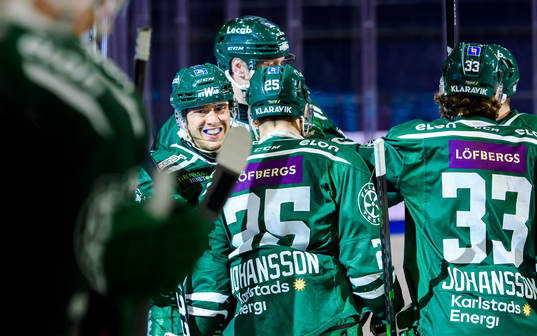 Färjestads Michael Lindqvist jublar