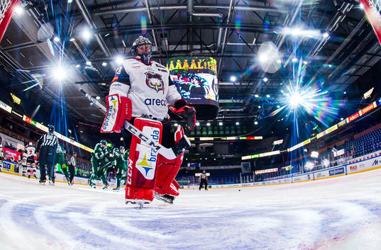 Malmö Redhawks målvakt Oscar Alsenfelt deppar