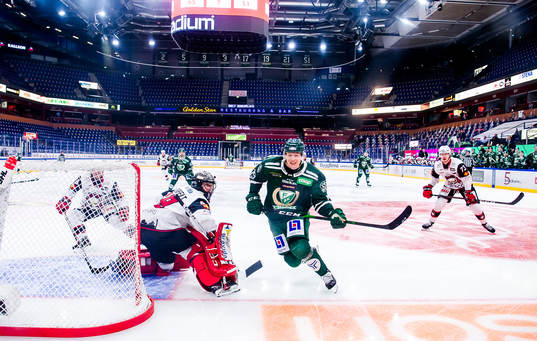 Malmö Redhawks målvakt Oscar Alsenfelt och Färjestads