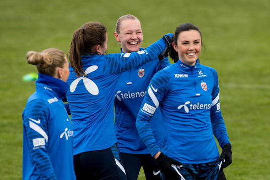 Frida Leonhardsen Maanum and Ingrid Syrstad Engen of the