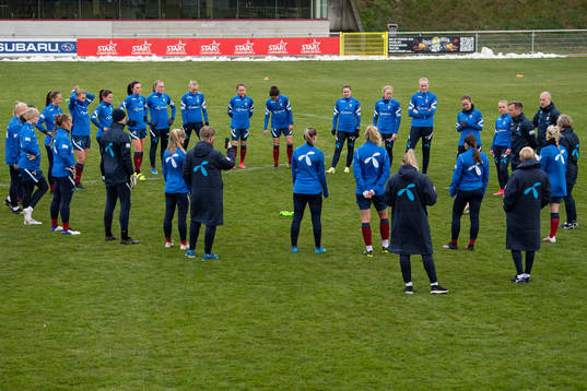 Coach Martin Sjögren of the Norwegian national football