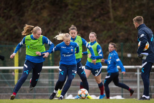Emilie Bragstad and Karina Sævik of the Norwegian national