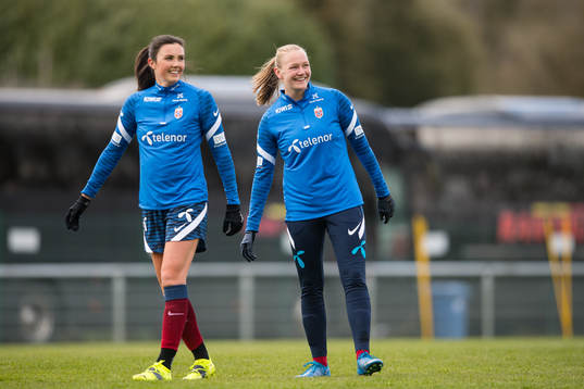 Ingrid Syrstad Engen and Frida Leonhardsen Maanum of the