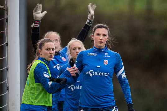 Vilde Bøe Risa and Ingrid Syrstad Engen of the Norwegian