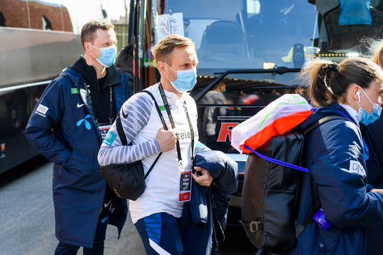 Martin Sjögren, head coach of Norway arrives