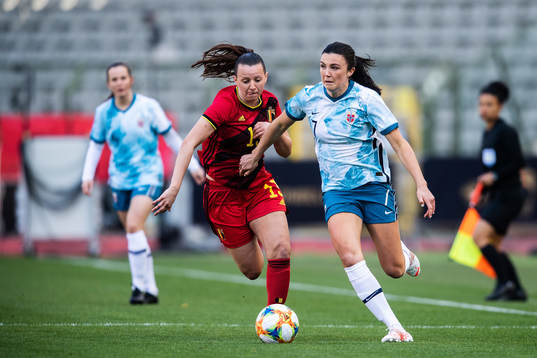 Ingrid Syrstad Engen of Norway and Hannah Eurlings of