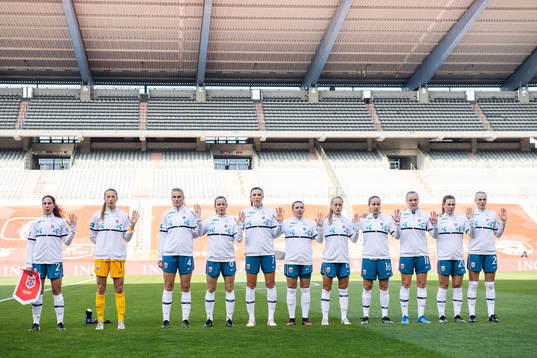 Players of Norway lines up with “Human rights” written