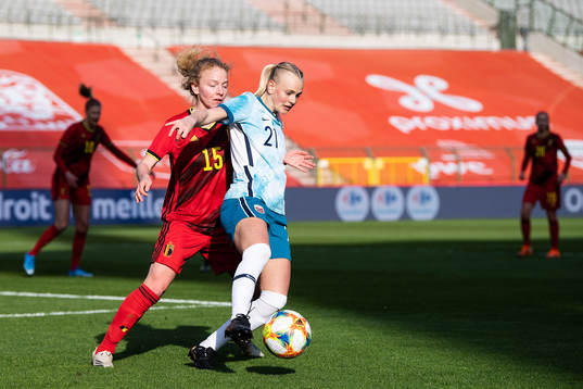 Charlotte Tison of Belgium and Karina Sævik of Norway