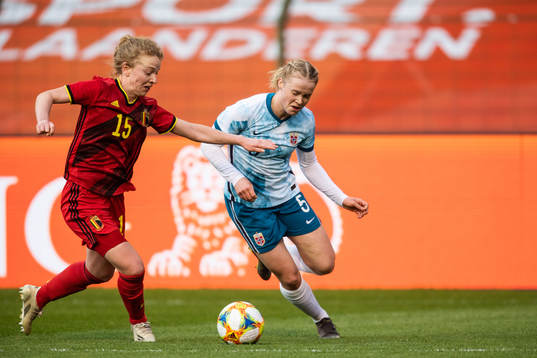 Charlotte Tison of Belgium and Julie Blakstad of Norway