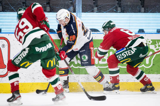 Frölundas Simon Hjalmarsson och Mattias Norlinder mot