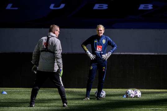 Goalkeeper Jennifer Falk