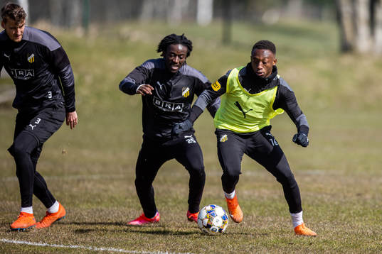 Häckens Benie Adama Traore