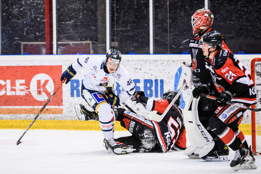 Visby/Romas Chase Phelps och Nybros Jesper Mångs