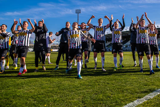 Landskronas spelare jublar