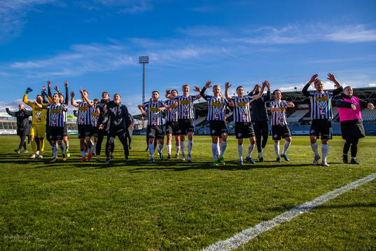 Landskronas spelare jublar