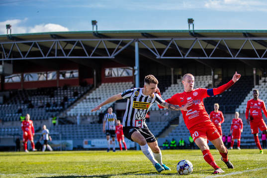 Landskronas Hampus Ferhm och Värnamos Freddy Winsth