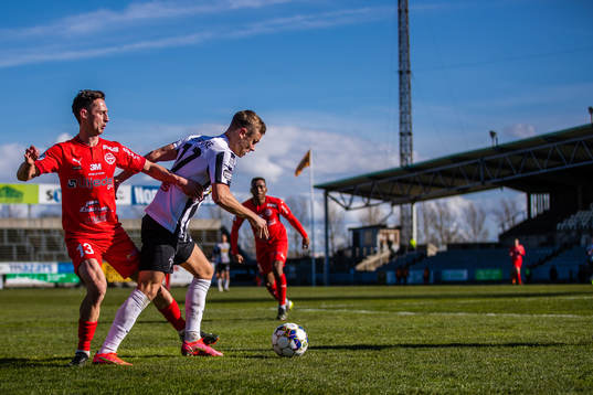 Värnamos Joel Craig Stevens och Landskronas Oscar Petersson
