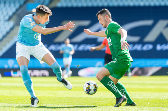 Malmö FFs Anel Ahmedhodzic och Hammarbys Astrit Selmani