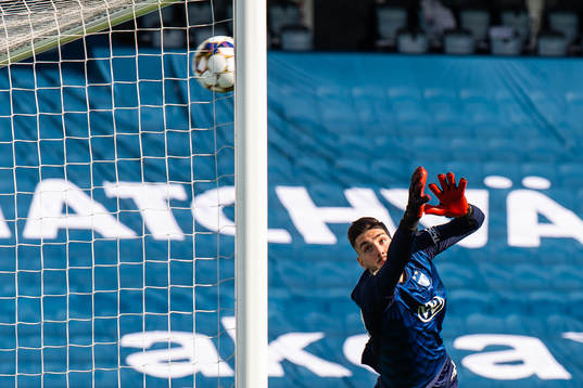 Malmö FFs målvakt Marko Johansson släpper in 2-2 från
