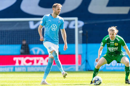 Malmö FFs Ola Toivonen och Hammarbys Gustav Ludwigson