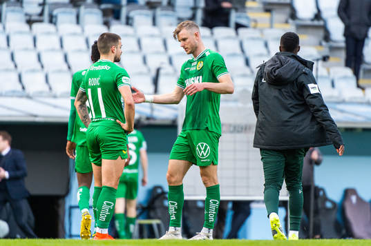 Hammarbys Vladimir Rodic och Richard Magyar deppar