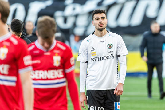 Örebros Deniz Hümmet deppar