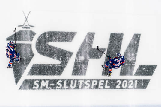 Bläddra bland fler bilder av Ishockey, SHL, Kvartsfinal 1, Växjö - Färjestad