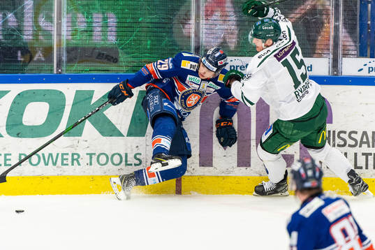 Växjös Pontus Holmberg och Färjestads Gustav Rydahl