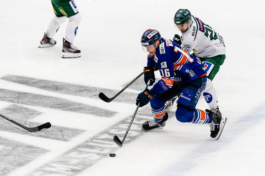 Växjös Brendan Gaunce  och Färjestads Martin Johansson