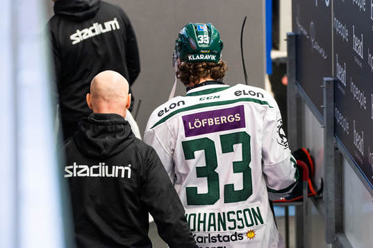 Färjestads Albert Johansson kliver av efer skada