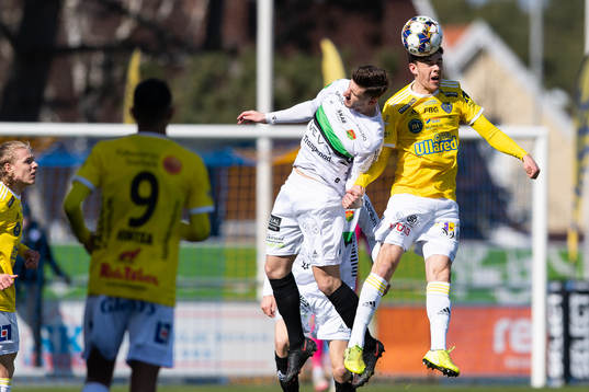 GAIS Adnan Maric och Falkenbergs Samuel Adrian