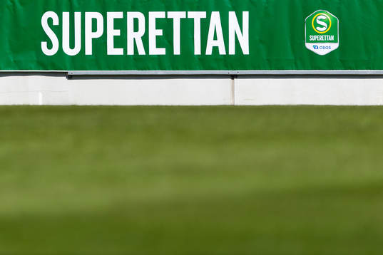 Banderoll med superettan