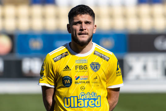 Falkenbergs Edi Sylisufaj före fotbollsmatchen i