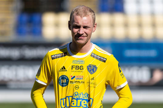 Falkenbergs Adam Bergmark Wiberg före fotbollsmatchen i