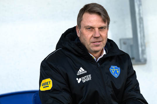 Falkenbergs tränare Hans Eklund före fotbollsmatchen i