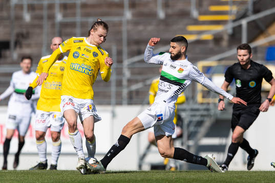 Falkenbergs Melker Nilsson och GAIS Aiham Ousou